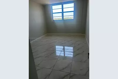 16400 NE 17th Ave #703, North Miami Beach, FL 33162 - Photo 7