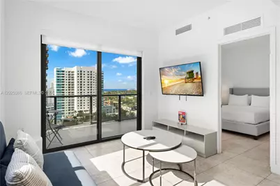239 SW 9th St #1701, Miami, FL 33130 - Photo 1