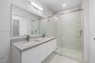 101 Diplomat Pkwy, Hallandale Beach, FL 33009 - Photo 23