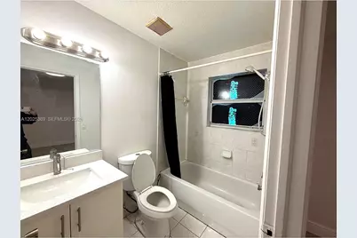 1512 SE 31st Ct #1512, Homestead, FL 33035 - Photo 11