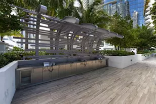 851 NE 1st Ave, Miami, FL 33132 - Photo 37