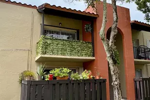 10834 N Kendall Dr, Miami, FL 33176 - Photo 1