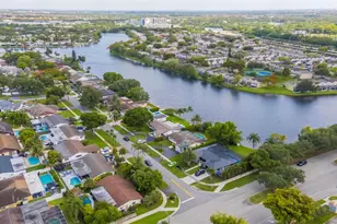 1620 NW 122nd Ave, Pembroke Pines, FL 33026 - Photo 39