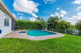 1620 NW 122nd Ave, Pembroke Pines, FL 33026 - Photo 25