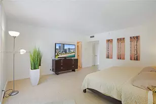 4001 S Ocean Dr, Hollywood, FL 33019 - Photo 19