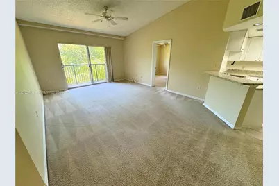 2039 SE 10th Ave #509, Fort Lauderdale, FL 33316 - Photo 3