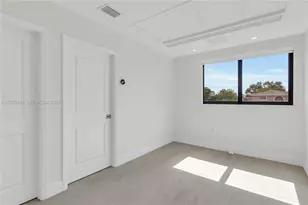 2841 SW 27th St, Miami, FL 33133 - Photo 19