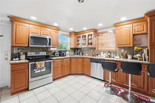 7762 NW 9th Ave, Miami, FL 33150 - Photo 11