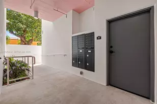 315 NW 32nd St, Miami, FL 33127 - Photo 17