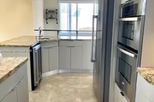 720 N 64th Ave, Hollywood, FL 33024 - Photo 15