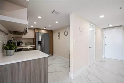 20505 E Country Club Dr #1231, Aventura, FL 33180 - Photo 13