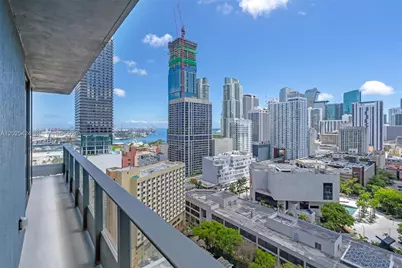 121 NE 5th St #2301, Miami, FL 33132 - Photo 23
