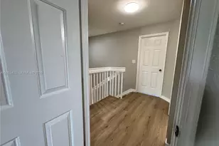 1592 SE 27th Ct, Homestead, FL 33035 - Photo 5