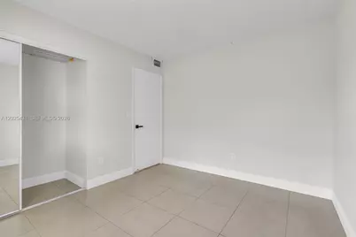841 NE 207th Ln #3-201, Miami, FL 33179 - Photo 15