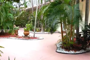 8040 Tatum Waterway Dr, Miami Beach, FL 33141 - Photo 11