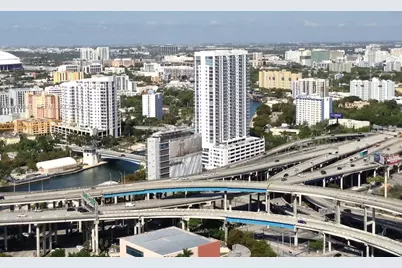 90 SW 3rd St #3708, Miami, FL 33130 - Photo 13