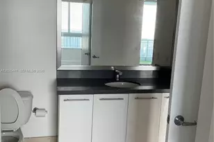 90 SW 3rd St, Miami, FL 33130 - Photo 7