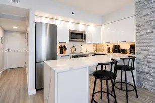 19201 Collins Ave, Sunny Isles Beach, FL 33160 - Photo 5