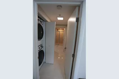 325 S Biscayne Blvd #1822, Miami, FL 33131 - Photo 15