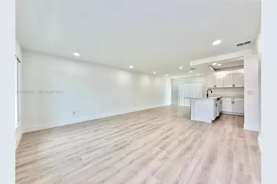 10209 SW 20th Ter, Miami, FL 33165 - Photo 5