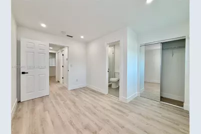 10209 SW 20th Ter, Miami, FL 33165 - Photo 13