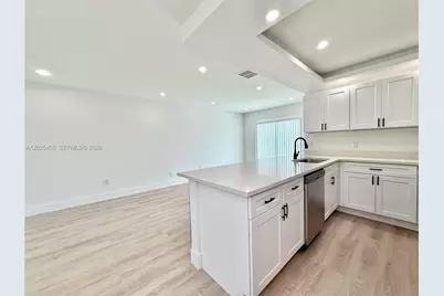 10209 SW 20th Ter, Miami, FL 33165 - Photo 9