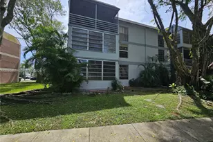 8380 Sands Point Blvd, Tamarac, FL 33321 - Photo 11