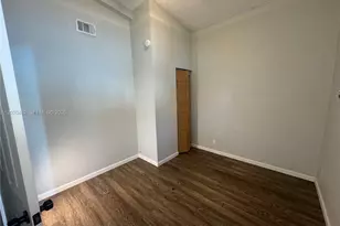 823 NE 19th Ave, Fort Lauderdale, FL 33304 - Photo 11