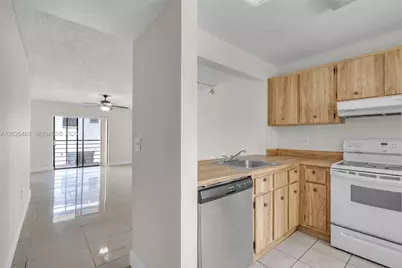 841 NE 207th Ln #3-201, Miami, FL 33179 - Photo 3