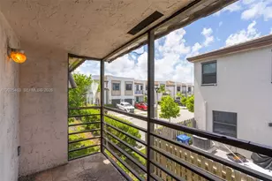 841 NE 207th Ln, Miami, FL 33179 - Photo 21