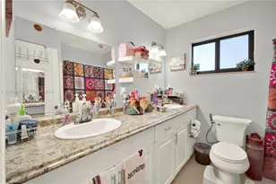 851 SW 1st St, Florida City, FL 33034 - Photo 15
