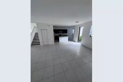 157 NE 27th Ter #157, Homestead, FL 33033 - Photo 3