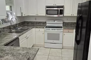 4136 NE 24th St, Homestead, FL 33033 - Photo 7