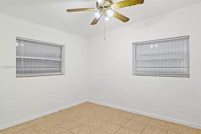 310 E Olive Ave, Port Saint Lucie, FL 34952 - Photo 23