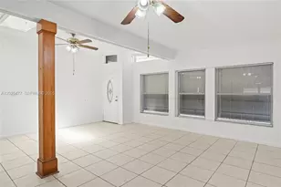 310 E Olive Ave, Port Saint Lucie, FL 34952 - Photo 9