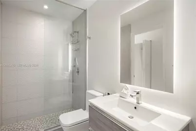 239 SW 9th St #1202, Miami, FL 33130 - Photo 19