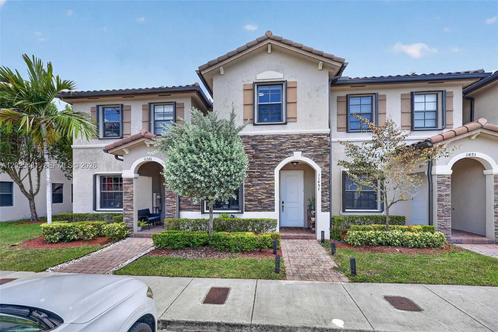 11497 SW 250th St - 11497 SW 250th St, Homestead, FL 33032 Luxury Property | Jose Angel Pina