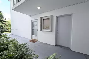 9159 SW 77th Ave, Miami, FL 33156 - Photo 1