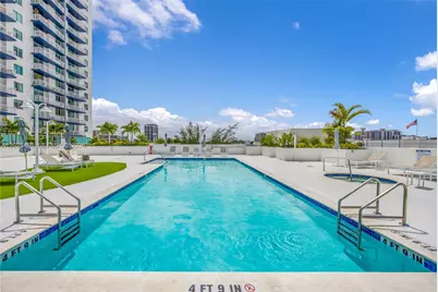 275 NE 18th St #1510, Miami, FL 33132 - Photo 15