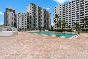 5005 Collins Ave, Miami Beach, FL 33140 - Photo 31
