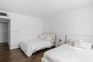 5005 Collins Ave, Miami Beach, FL 33140 - Photo 25