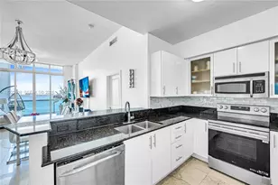 7900 Harbor Island Dr, North Bay Village, FL 33141 - Photo 3
