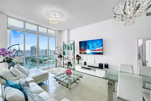 7900 Harbor Island Dr, North Bay Village, FL 33141 - Photo 5