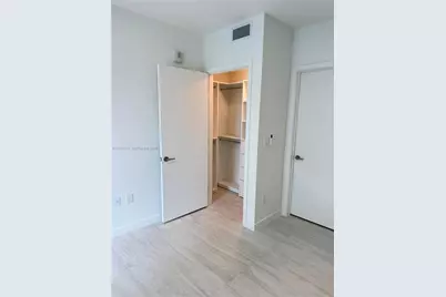 77 SE 5 #2307, Miami, FL 33131 - Photo 17