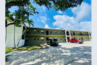 1702 S Dixie Hwy #15, Lake Worth, FL 33460 - Photo 1