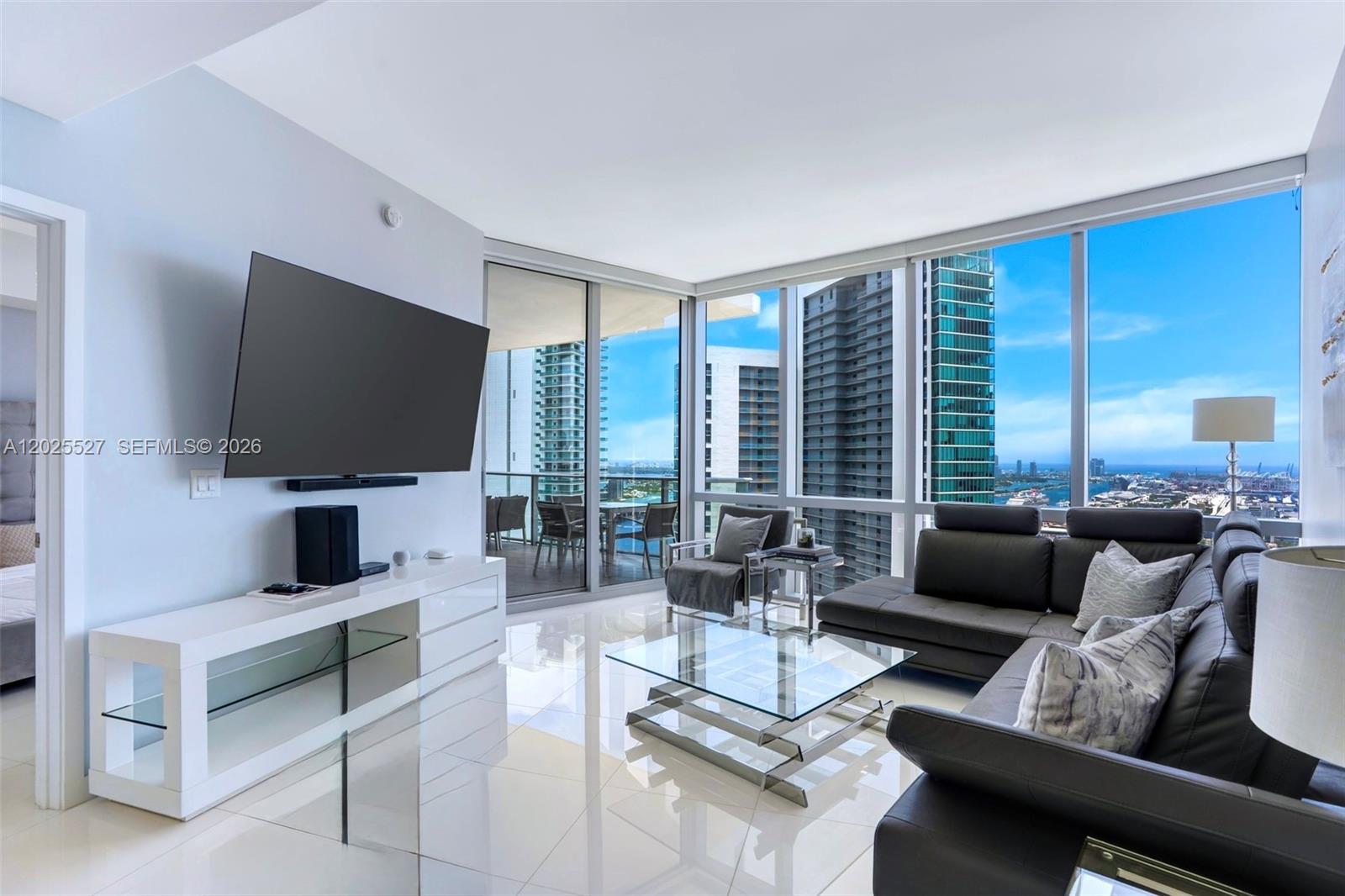 851 NE 1st Ave #3909 - 851 NE 1st Ave #3909, Miami, FL 33132 Luxury Property | Jose Angel Pina