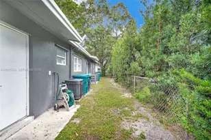 746 SW 4th St, Dania Beach, FL 33004 - Photo 25