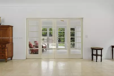 2535 Sunset Dr, Miami Beach, FL 33140 - Photo 19