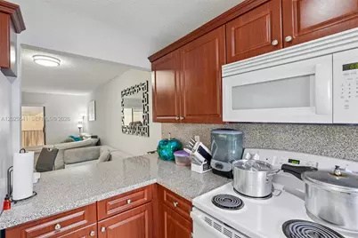 6041 W 24th Ave #B-103, Hialeah, FL 33016 - Photo 13