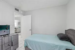 6041 W 24th Ave, Hialeah, FL 33016 - Photo 19